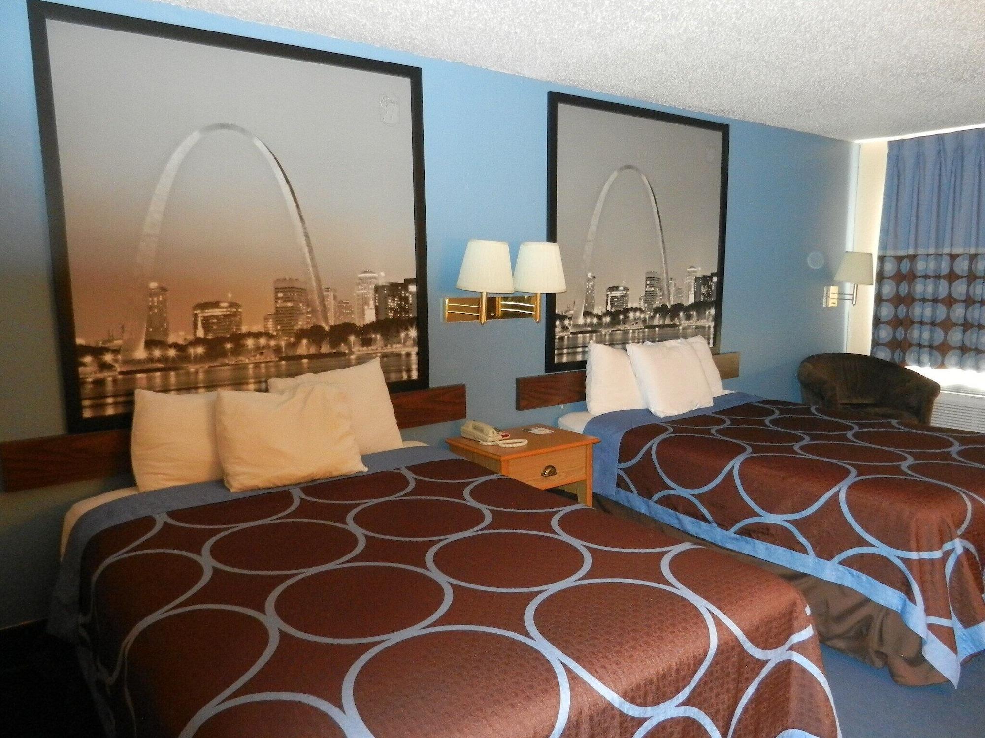 Super 8 By Wyndham Potosi Otel Dış mekan fotoğraf