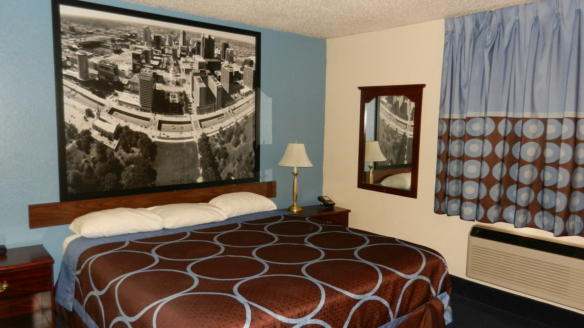 Super 8 By Wyndham Potosi Otel Dış mekan fotoğraf