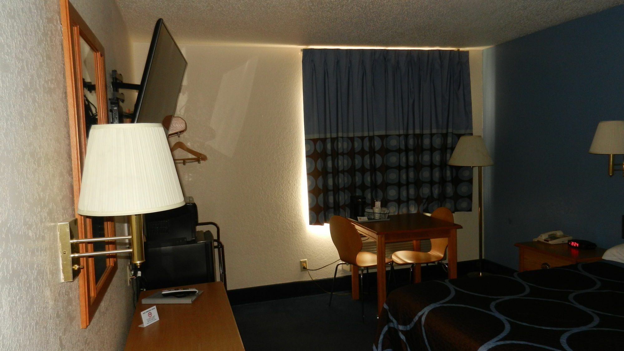 Super 8 By Wyndham Potosi Otel Dış mekan fotoğraf